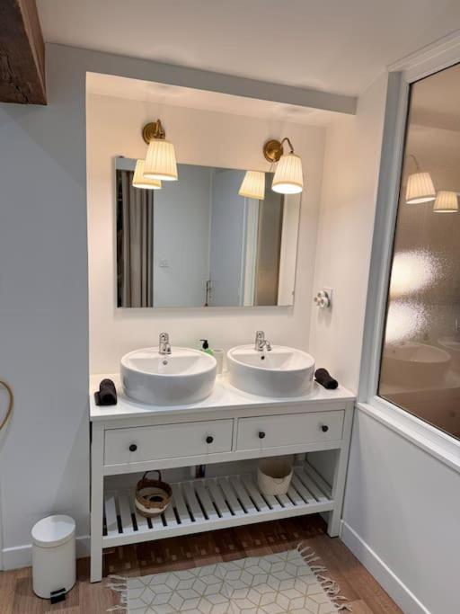 Maison + Parking Prive Au Coeur Angouleme 60M2 エクステリア 写真