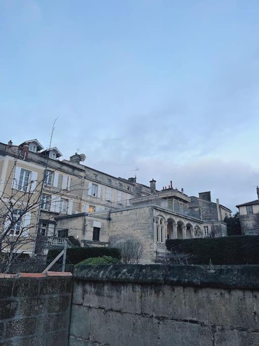 Maison + Parking Prive Au Coeur Angouleme 60M2 エクステリア 写真