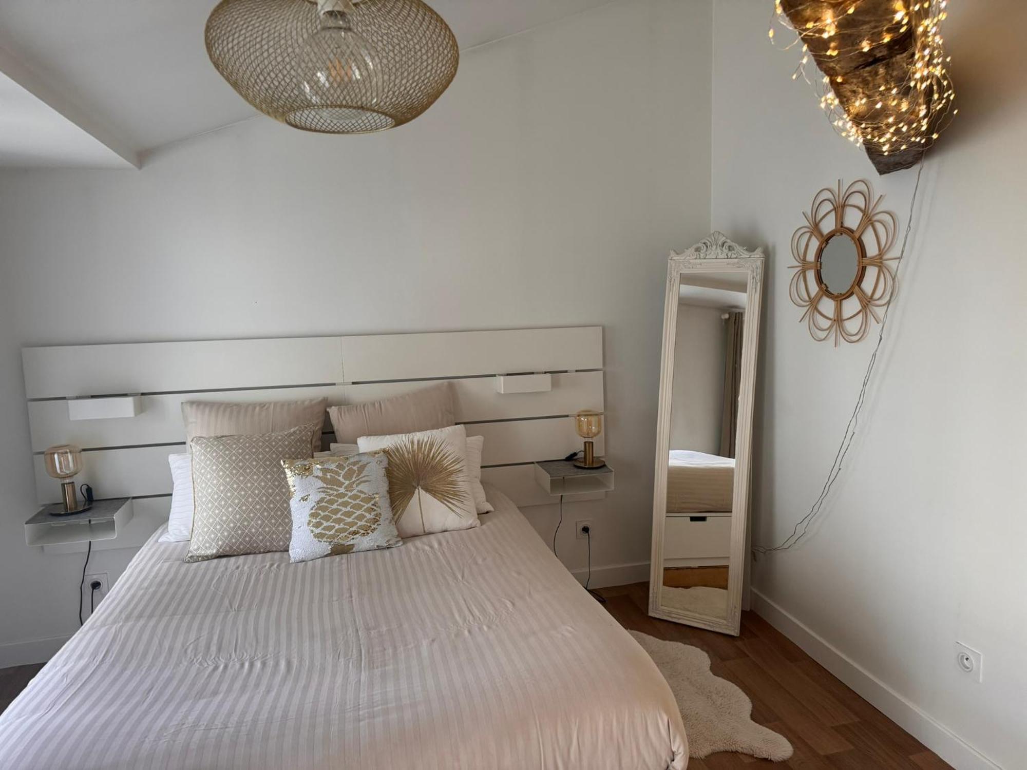 Maison + Parking Prive Au Coeur Angouleme 60M2 エクステリア 写真